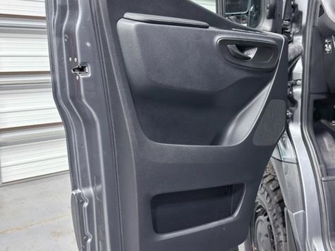 Used 2023 Mercedes-Benz Sprinter 2500 image 16