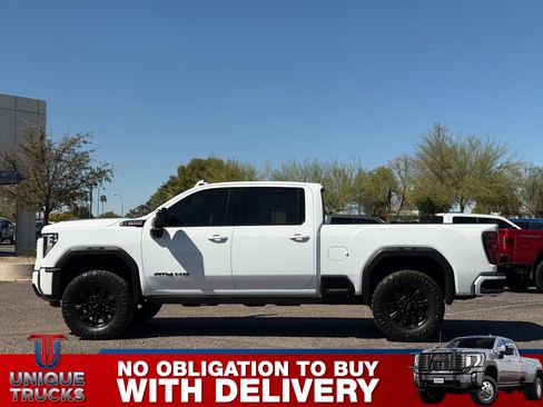 Used 2024 GMC Sierra 2500 AT4 w/ AT4 Premium Plus Package image 9
