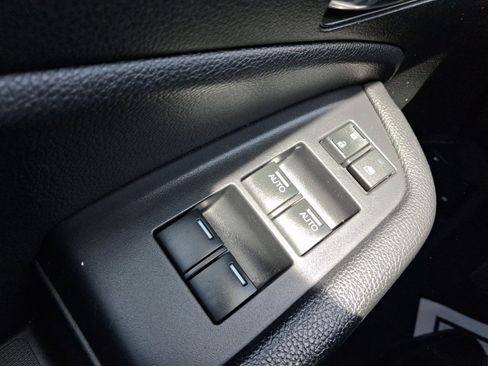 Used 2019 Honda Pilot Touring image 13