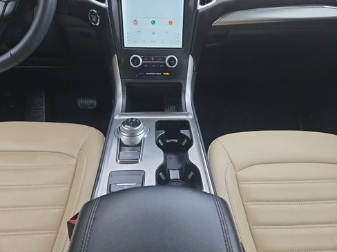 Certified 2022 Ford Edge SEL w/ Convenience Package image 21