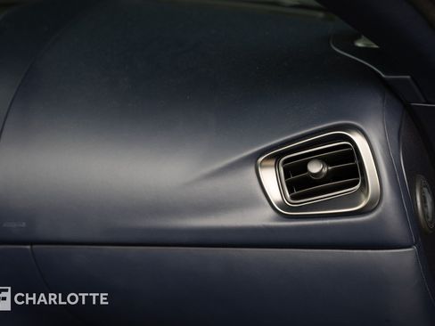 Used 2019 Aston Martin DB11 Volante RWD image 33