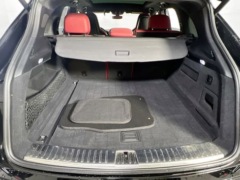 Used 2020 Porsche Cayenne Turbo AWD/4WD image 25