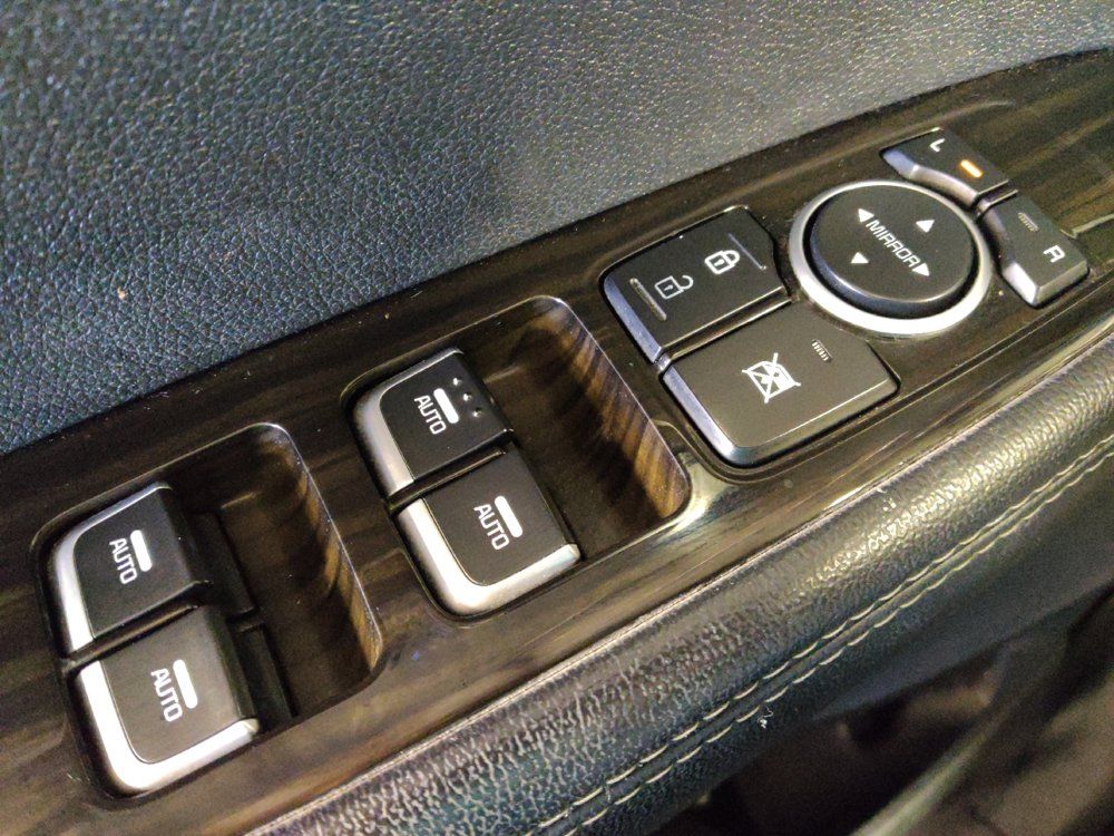 Used 2020 Kia Sorento EX FWD image 27
