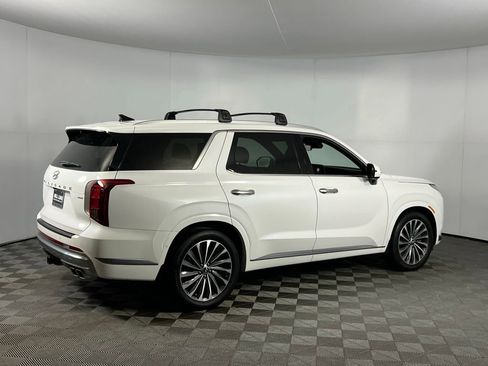 Used 2024 Hyundai Palisade Calligraphy image 8