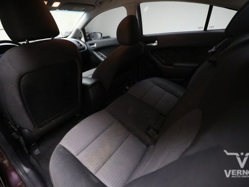 Used 2017 Kia Forte LX w/ LX Popular Package FWD image 9