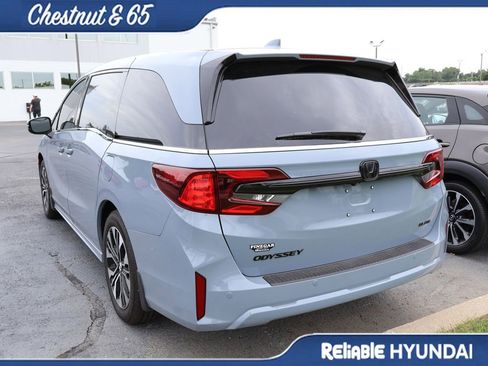 Used 2026 Honda Odyssey Elite image 15