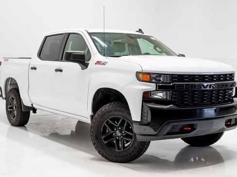 Used 2019 Chevrolet Silverado 1500 Custom Trail Boss w/ Custom Convenience Package AWD/4WD image 6