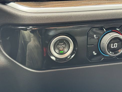 Used 2022 Chevrolet Silverado 1500 LT image 28