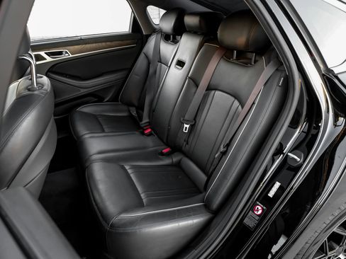 Used 2017 Genesis G80 3.8 w/ Option Group 03 image 38