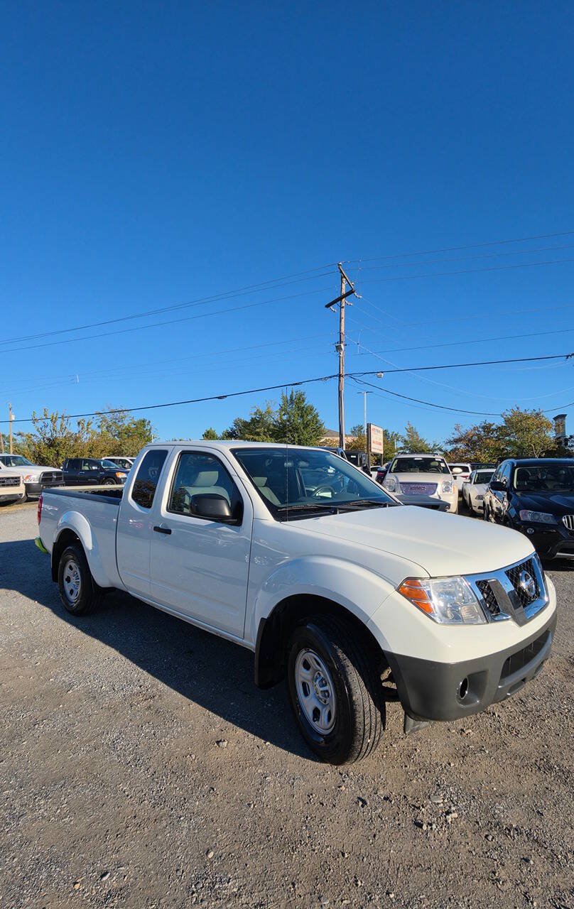 Used 2019 Nissan Frontier S w/ Work Truck Package RWD image 24