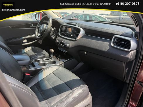 Used 2016 Kia Sorento EX FWD image 12