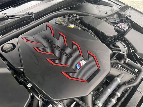 Used 2026 BMW M5 w/ Executive Package image 30