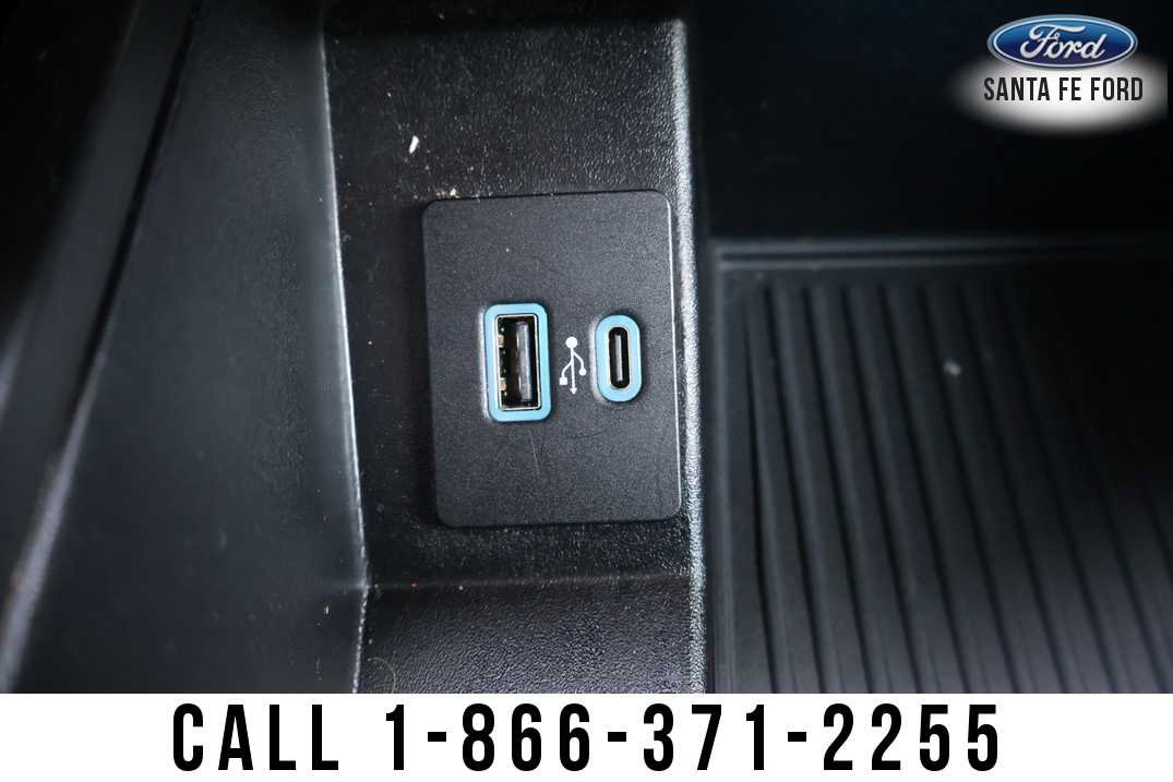 Used 2024 Ford Expedition XLT AWD/4WD image 38