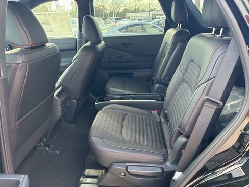 New 2026 Nissan Pathfinder Rock Creek image 8