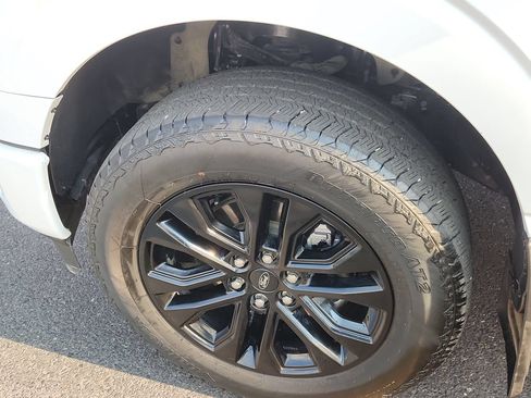 Used 2025 Ford F150 Lariat AWD/4WD image 19