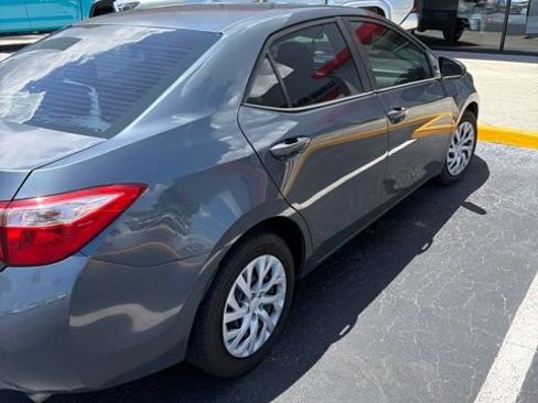 Used 2019 Toyota Corolla LE FWD image 3