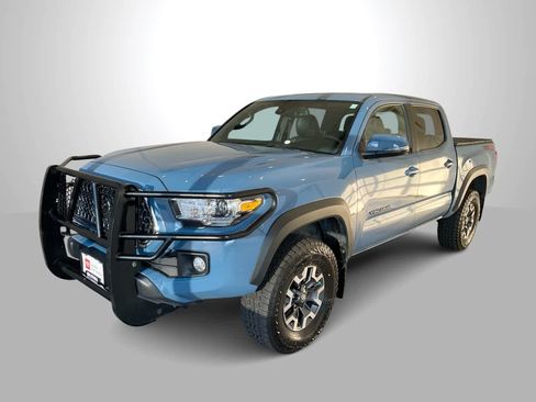 Used 2019 Toyota Tacoma TRD Off-Road AWD/4WD image 1