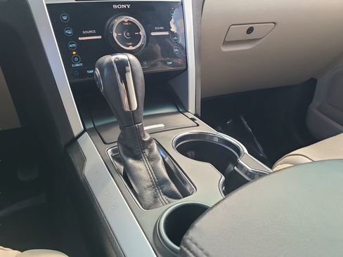 Used 2015 Ford Explorer Limited w/ Equipment Group 302A image 26