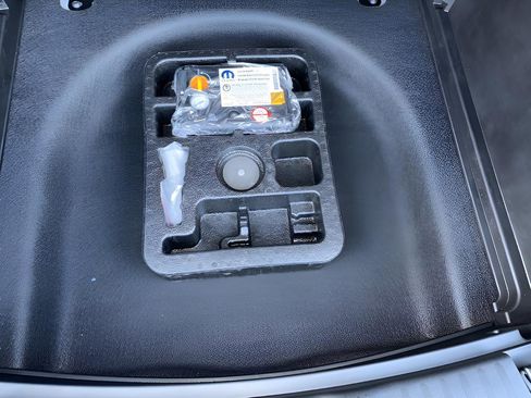 New 2026 Jeep Compass Latitude image 33