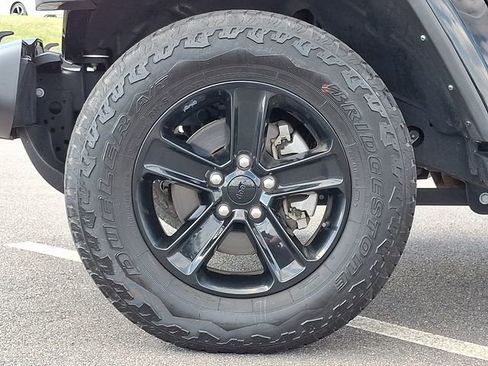 Used 2023 Jeep Wrangler Altitude image 8