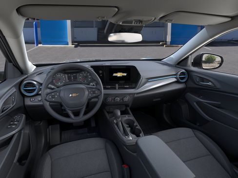 New 2026 Chevrolet Trax LS w/ LS Convenience Package FWD image 39