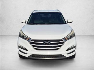 Used 2017 Hyundai Tucson SE Plus w/ Cargo Package FWD video 2