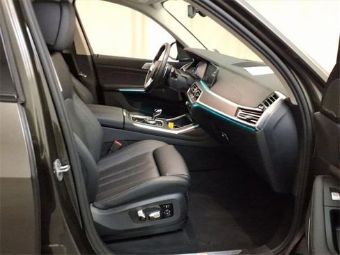 Certified 2022 BMW X7 xDrive40i w/ Premium Package image 41