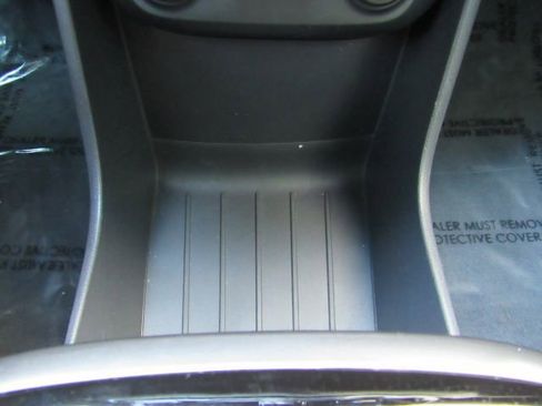 Used 2021 Hyundai Ioniq SE image 45