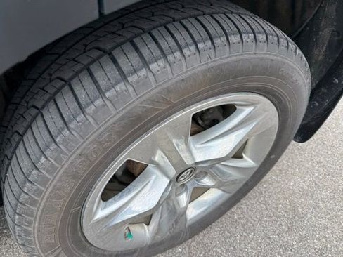 Used 2018 Toyota Highlander Limited image 7