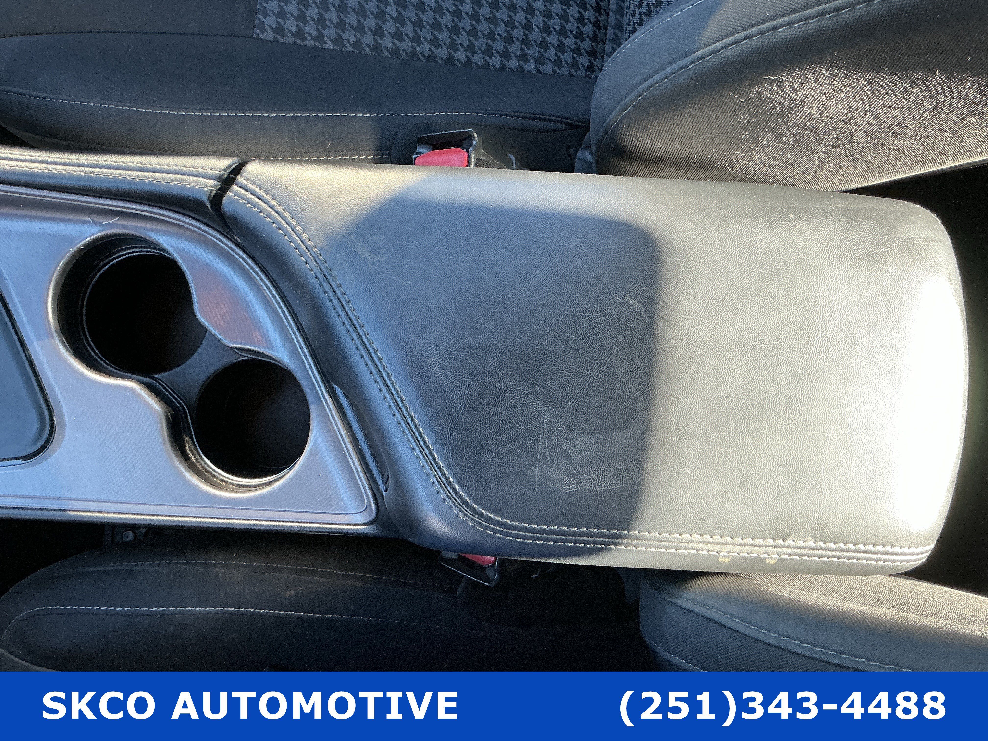 Used 2023 Dodge Challenger GT RWD image 25