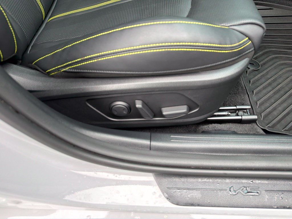 Used 2025 Kia K5 GT w/ GT1 Package FWD image 30