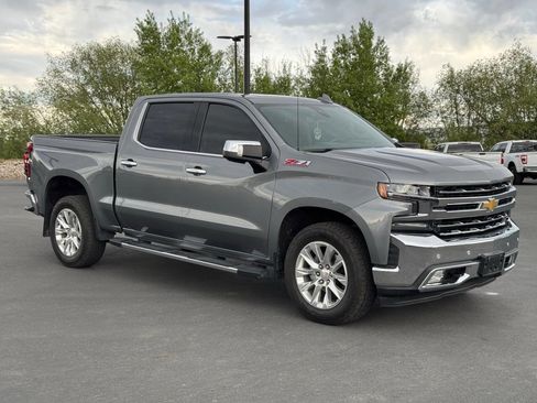 Used 2020 Chevrolet Silverado 1500 LTZ w/ LTZ Premium Package AWD/4WD image 11