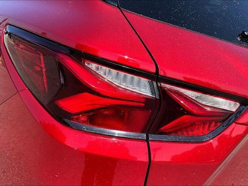 Used 2021 Chevrolet Blazer RS w/ Enhanced Convenience Package image 23