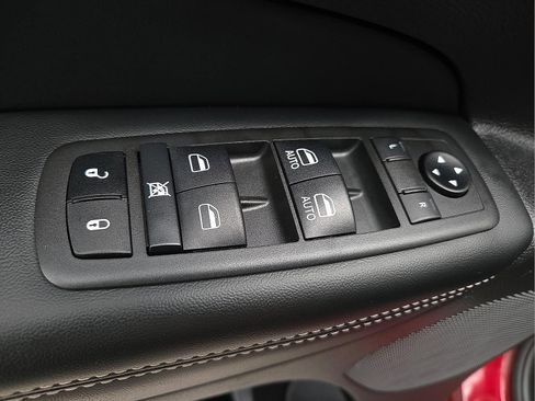 Used 2021 Jeep Grand Cherokee Limited w/ Quick Order Package 28K 80th AWD/4WD image 15