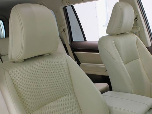Used 2011 Lexus GX 460 Premium AWD/4WD image 50