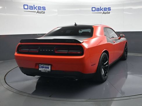Used 2019 Dodge Challenger R/T Scat Pack w/ T/A Package RWD image 7