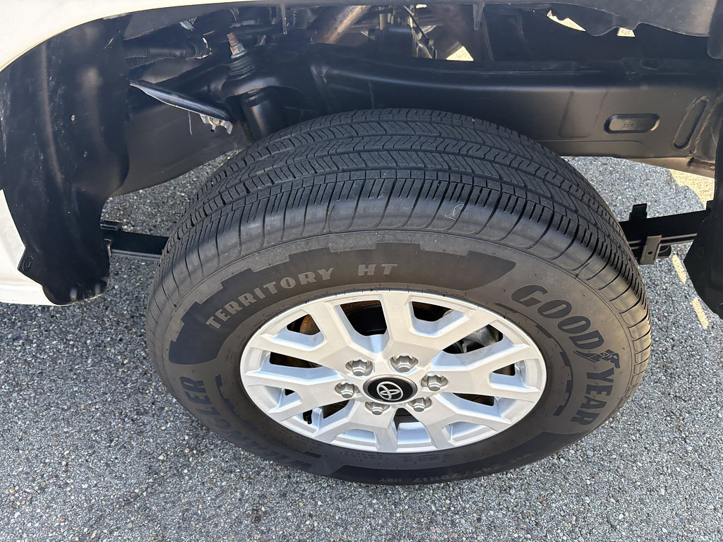 Used 2026 Toyota Tacoma SR AWD/4WD image 10