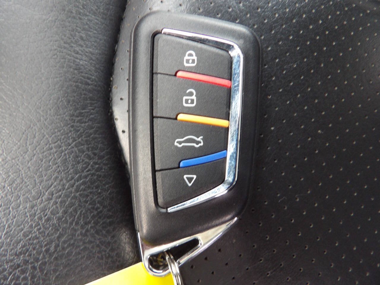 Used 2021 Chrysler Pacifica Touring-L FWD image 26