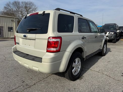 Used 2008 Ford Escape XLT image 7