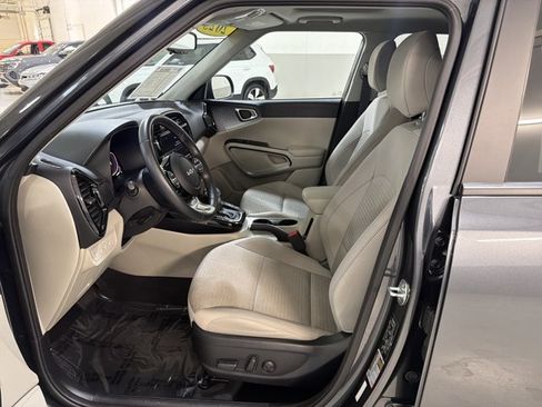 Used 2023 Kia Soul EX FWD image 15