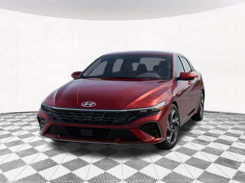 Used 2025 Hyundai Elantra SEL FWD image 8