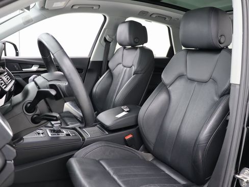 Used 2020 Audi Q5 2.0T Premium Plus w/ Premium Plus Package image 12