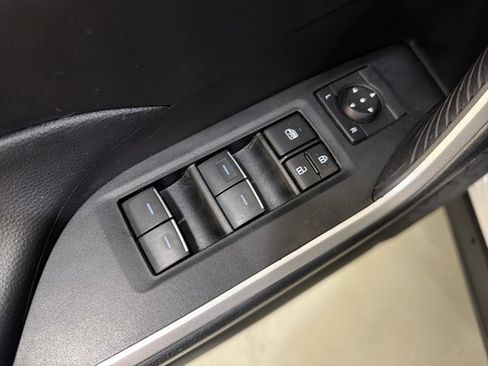 Used 2024 Toyota RAV4 XLE w/ Convenience Package FWD image 19
