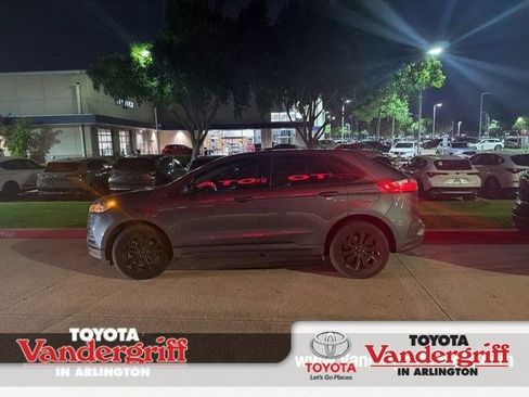 Used 2024 Ford Edge SE w/ Black Appearance Package AWD/4WD image 1