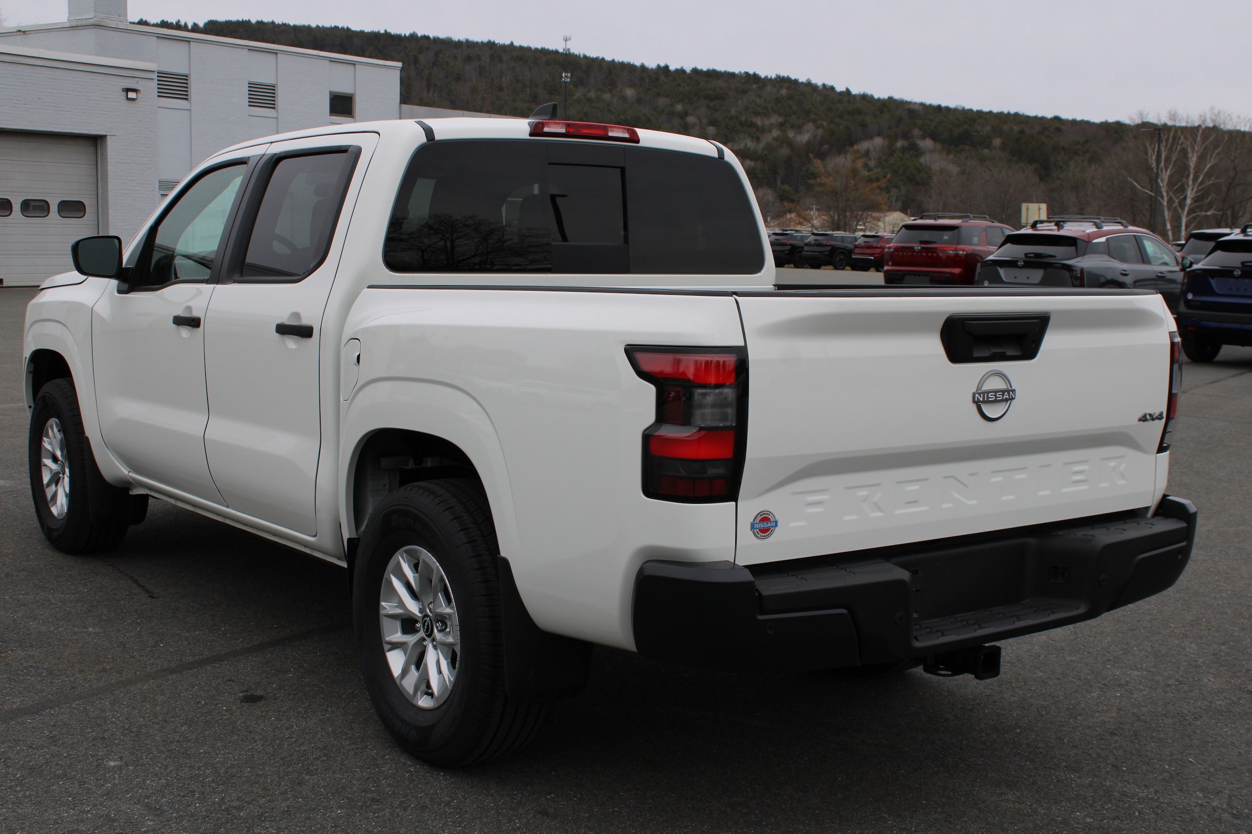 Used 2026 Nissan Frontier S w/ S Utility Package AWD/4WD image 7