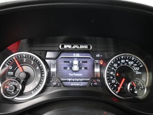 Used 2020 RAM 1500 Big Horn AWD/4WD image 16