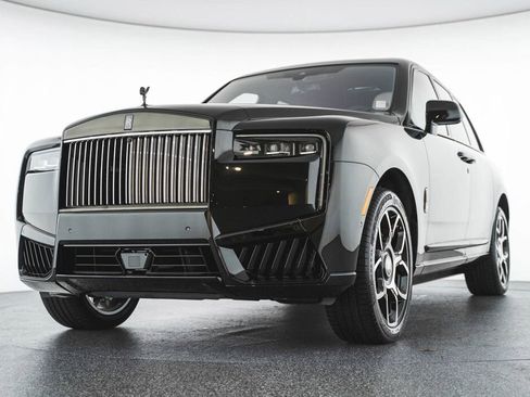 New 2025 Rolls-Royce Cullinan Black Badge image 26