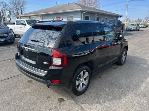 Used 2017 Jeep Compass High Altitude image 4