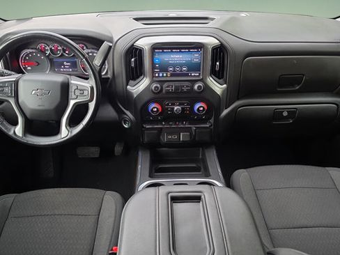 Used 2021 Chevrolet Silverado 1500 LT Trail Boss AWD/4WD image 7