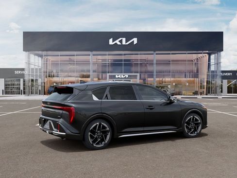 New 2026 Kia K4 GT-Line w/ GT-Line Premium Package FWD image 6
